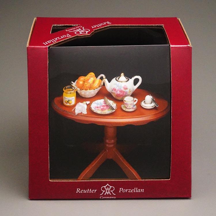 Geschenktisch Frühstück