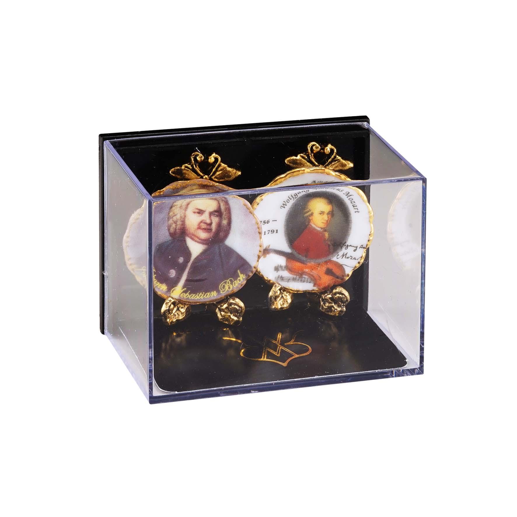 2 Wandteller mit Ständer - Dekor Mozart und Bach