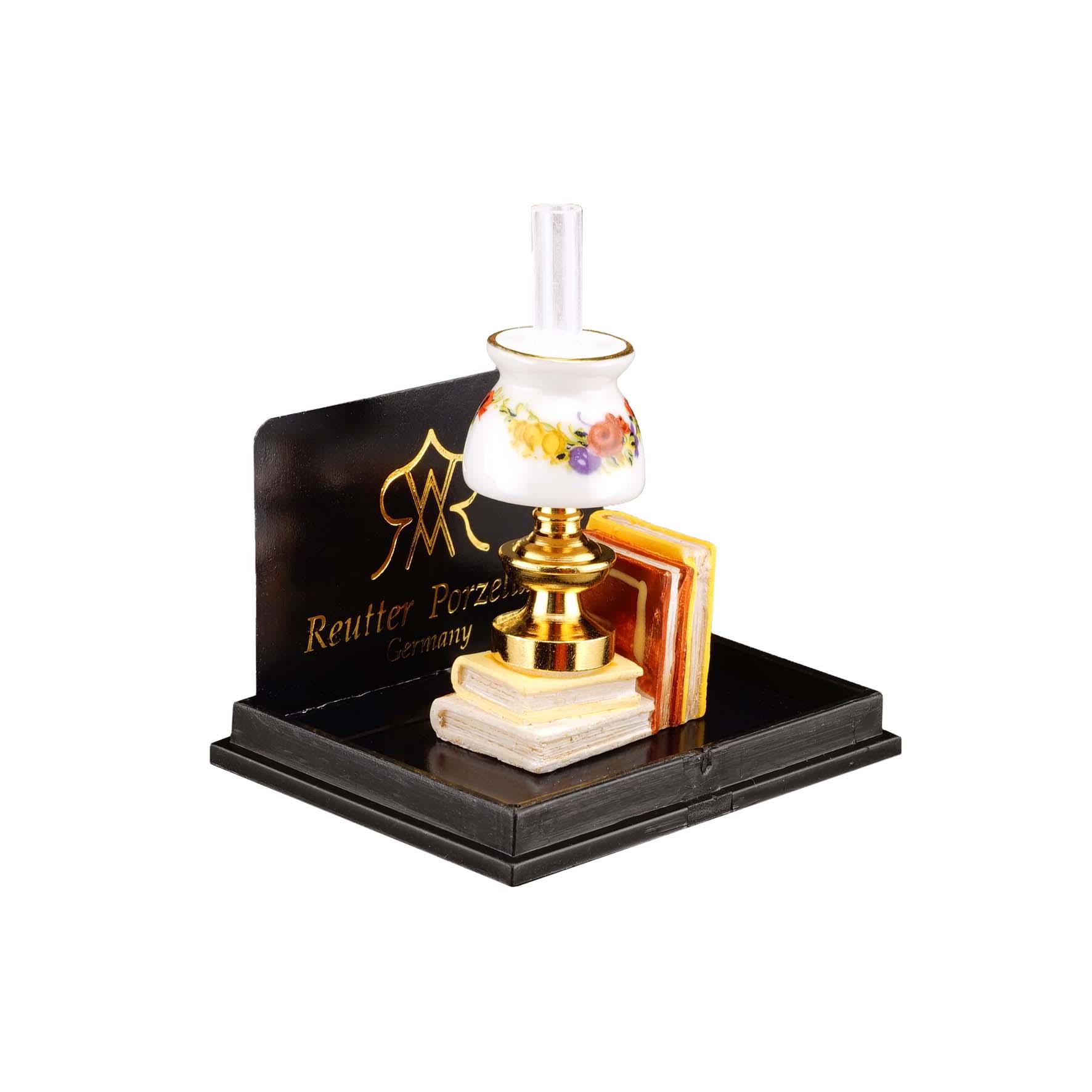 Petroleumlampe mit Büchern - Blumendekor