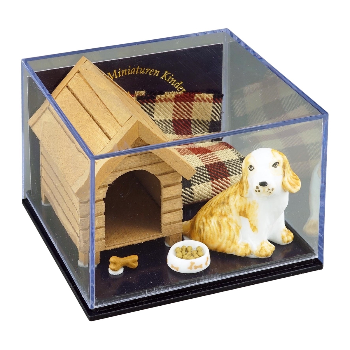 Hundehütte mit Hund