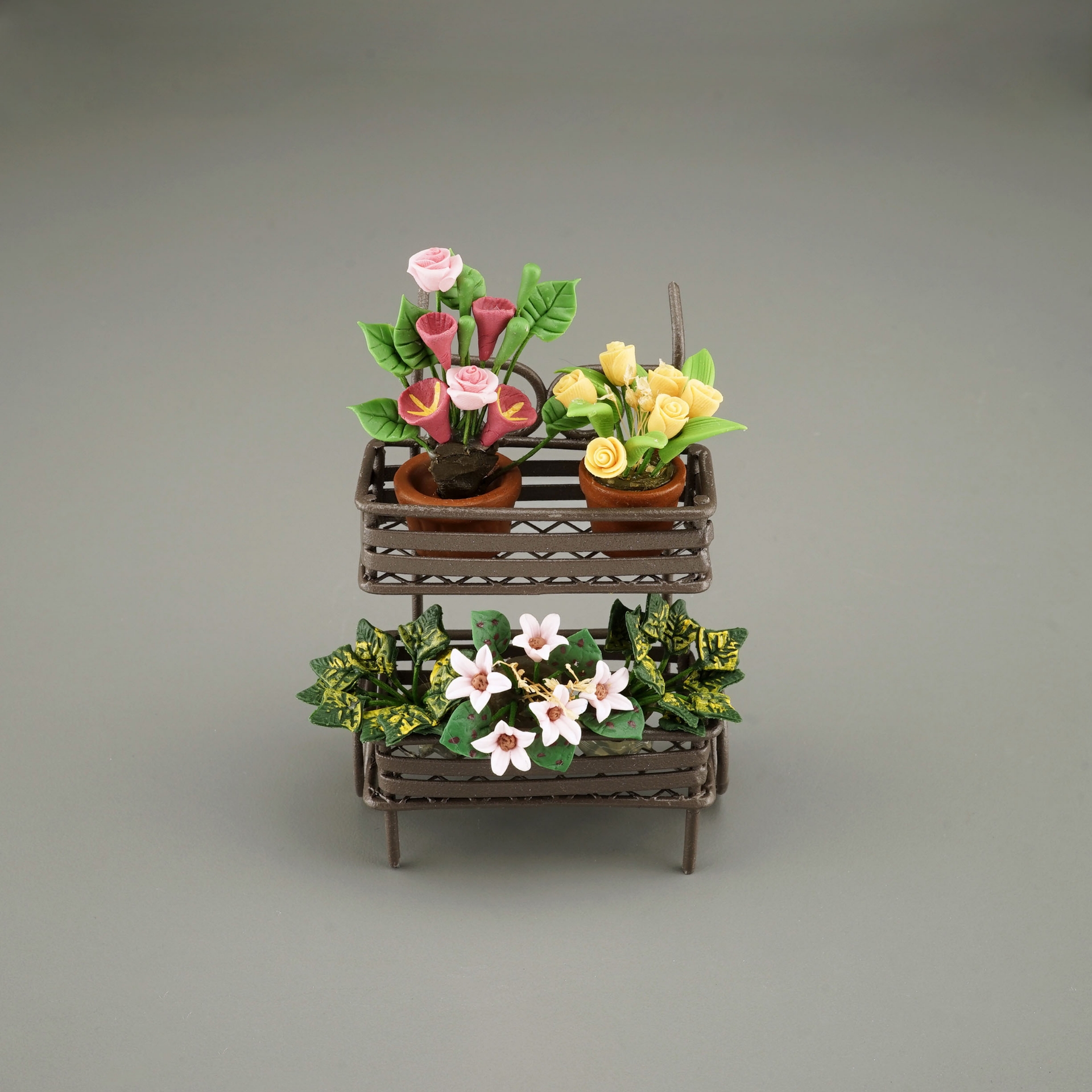 Metall Blumenwagen - mit rosa Blumen und Farn
