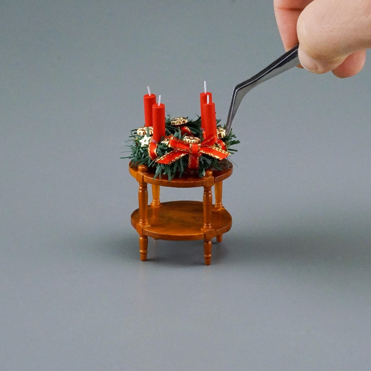 Beistelltisch mit Adventskranz