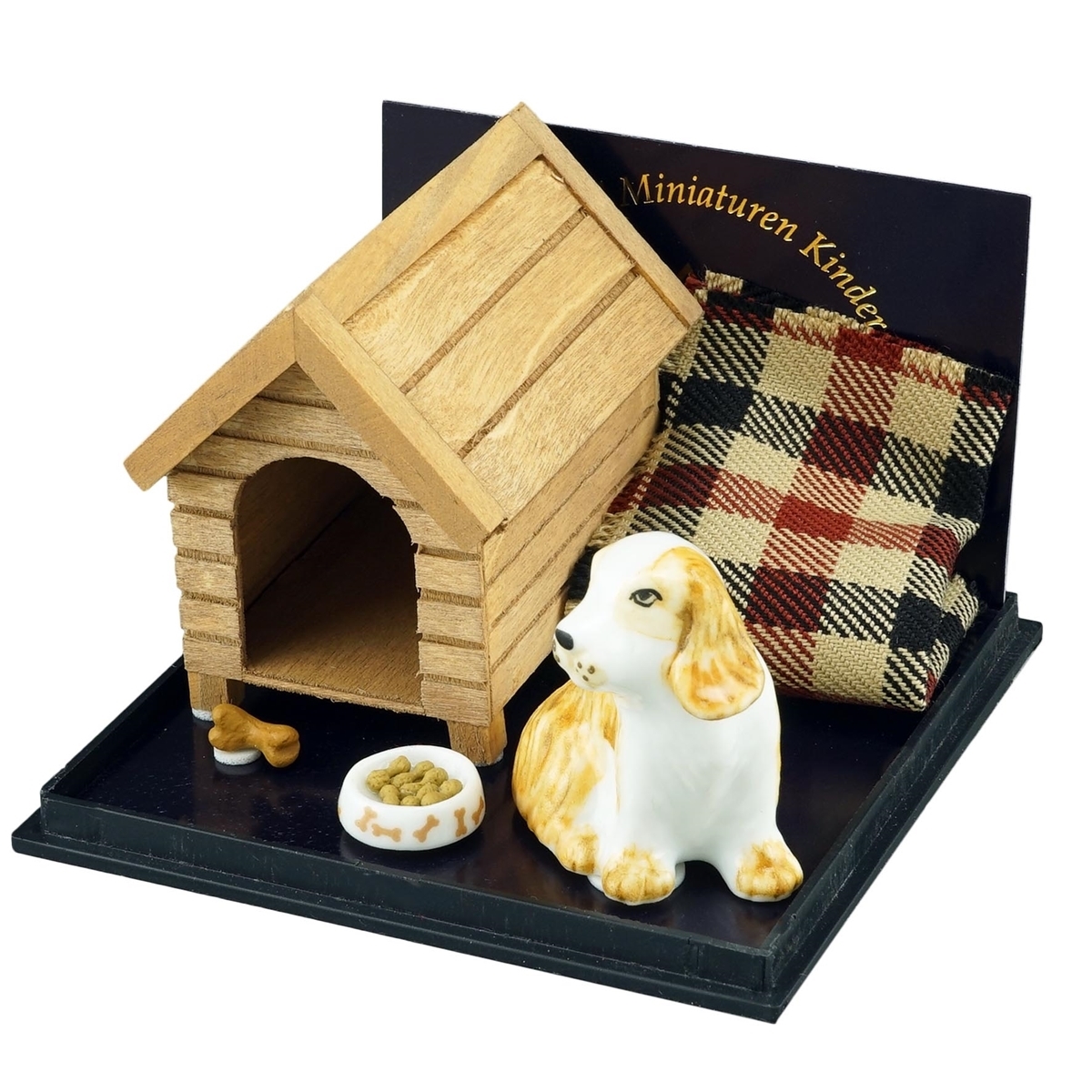 Hundehütte mit Hund