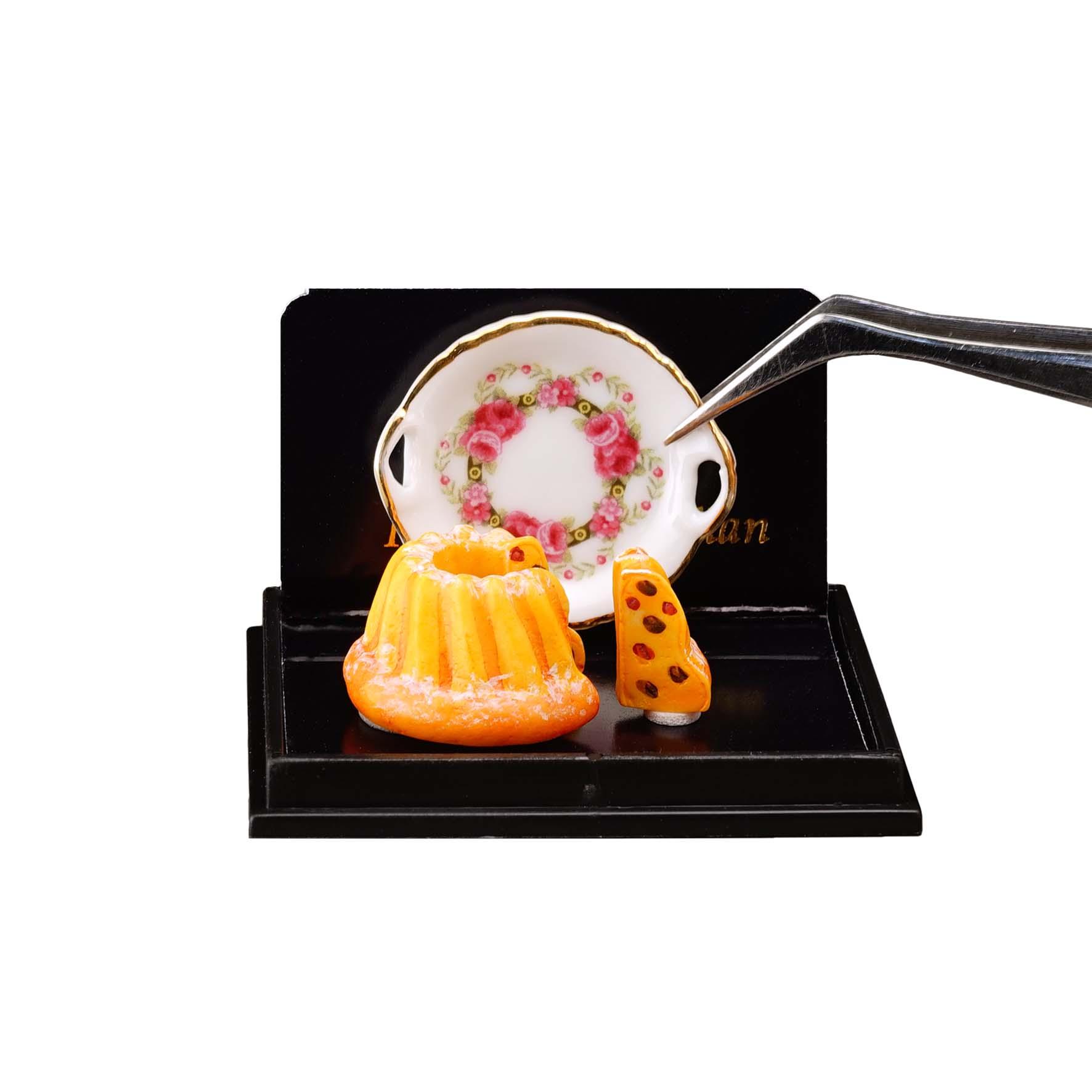 Gugelhupf mit Servierplatte - Dekor Victoria