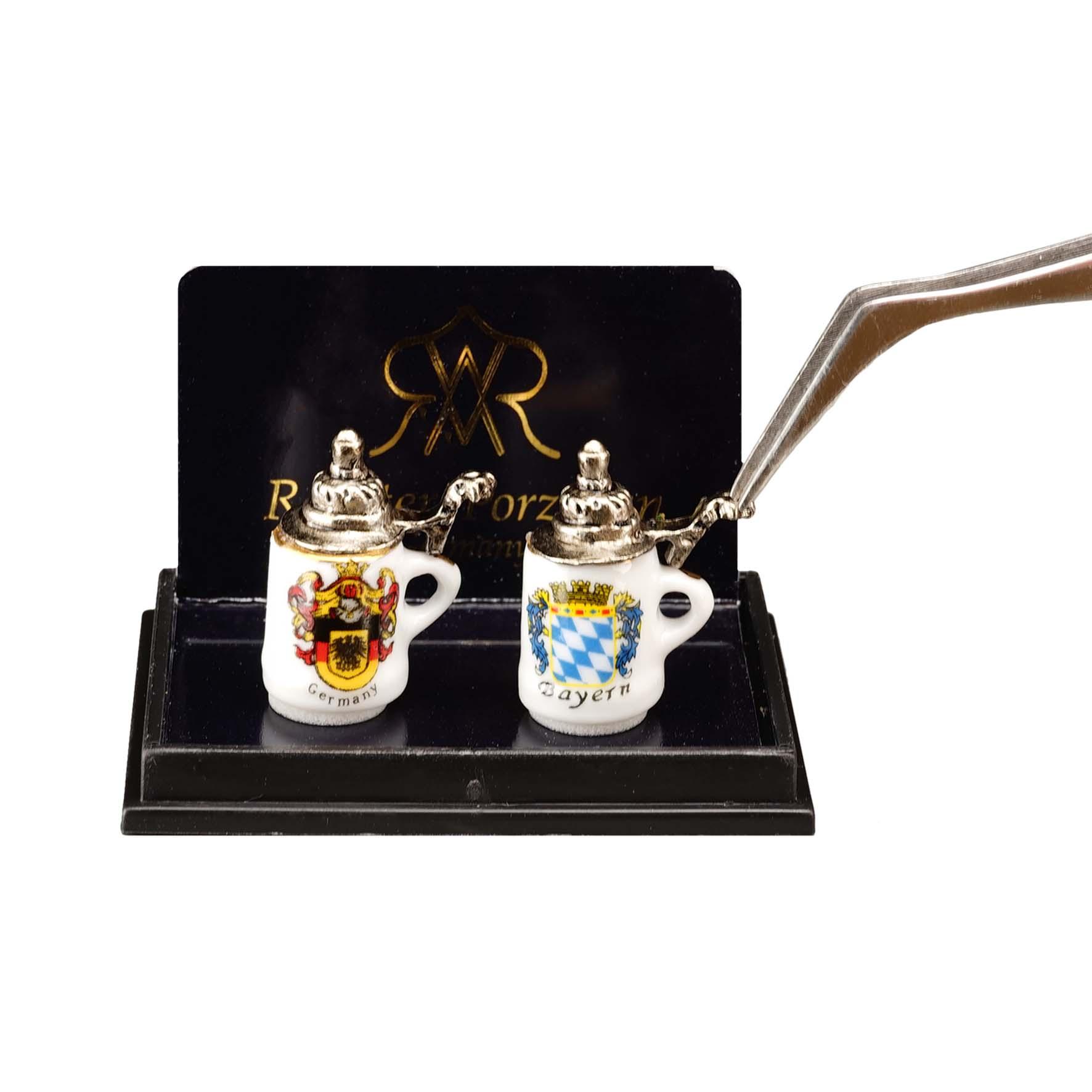 2 Bierkrüge mit Zinndeckel - Dekor Deutschland