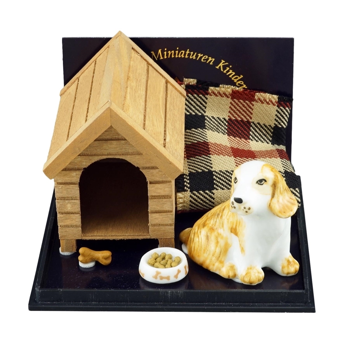 Hundehütte mit Hund