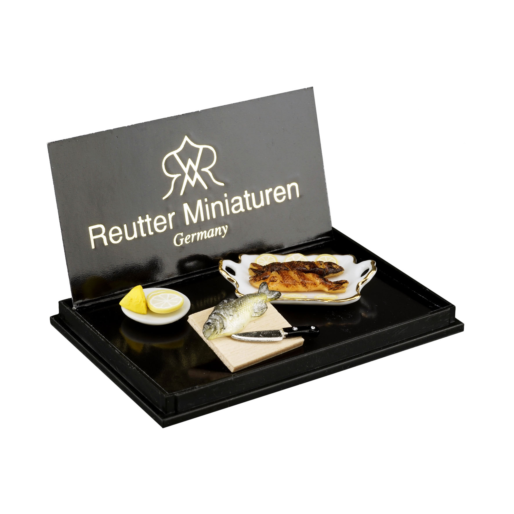 Gegrillter Fisch mit Zitronen